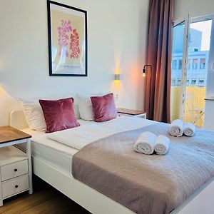 Zentral Gelegenes Und Stilvoll Moebliertes Apartment In Duisburg Nur 5 Minuten Vom Hbf Und City, Ideal Fuer Pendler Und Messebesucher